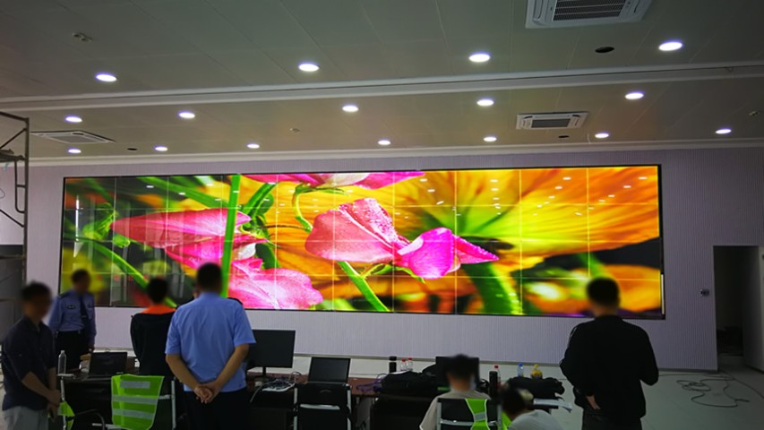 江西某監(jiān)獄指揮中心無縫拼接屏