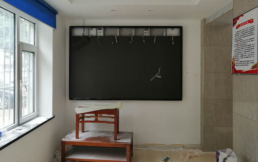 小間距LED顯示屏進(jìn)駐青島市某武裝部