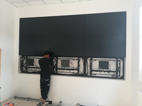 液晶拼接屏發(fā)展趨勢-服務環(huán)保和低碳的生活