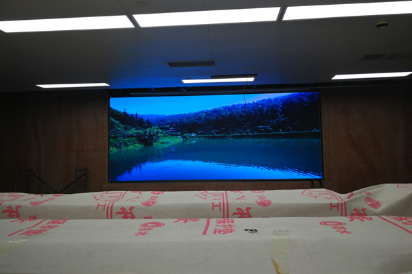 無縫拼接屏方案引領(lǐng)智能信息化時代的顯示應(yīng)用